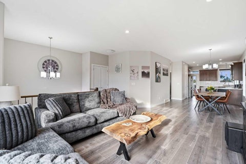 Photo of 89 Aztec Crescent, Blackfalds, AB T4M 0M2 (MLS # A2339145)