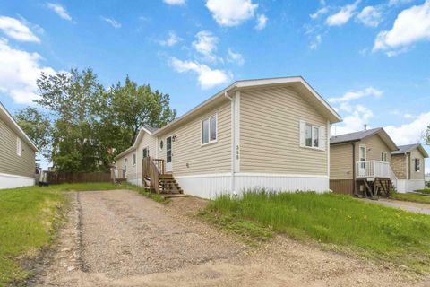 Photo of 388 Gregoire Crescent, Fort McMurray, AB T9H 2L7 (MLS # A2320073)