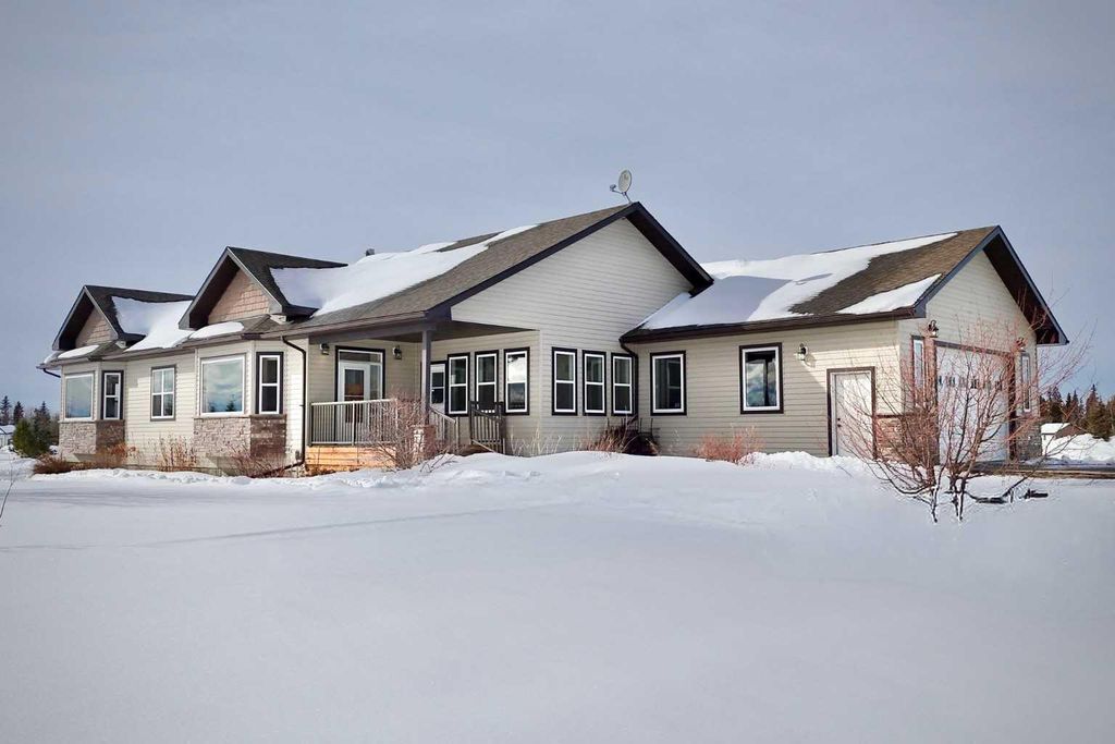Photo of 1049 Alberta Avenue #36, DeBolt, AB T0H 1B0 (MLS # A2291990)