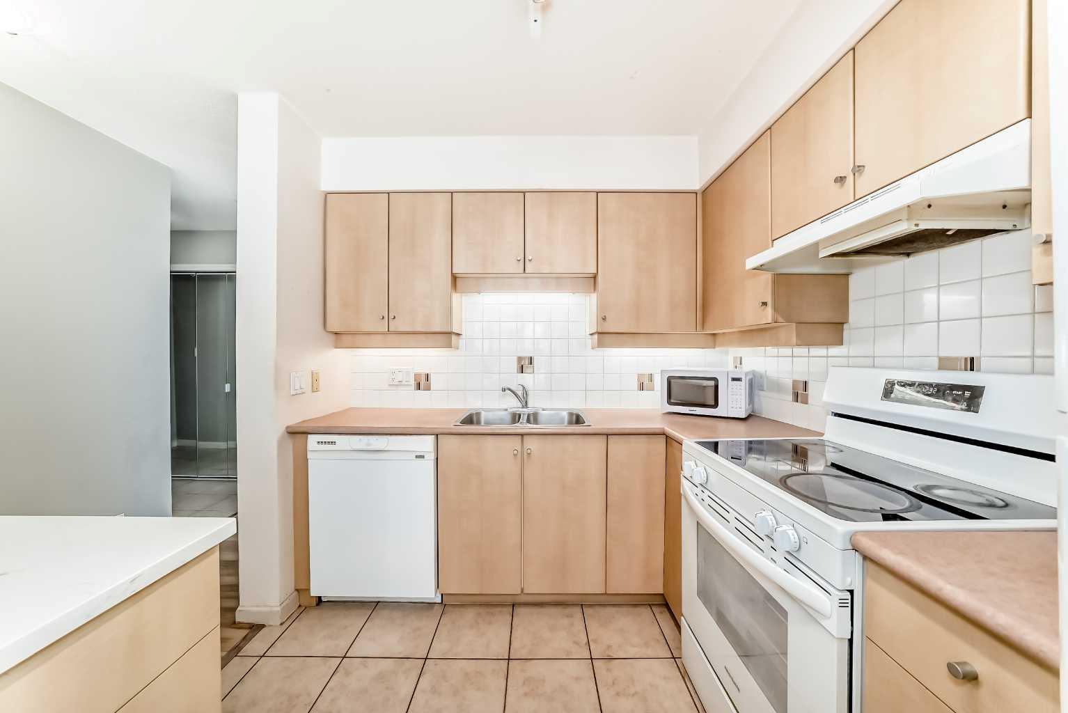 650 10 Street SW 1701