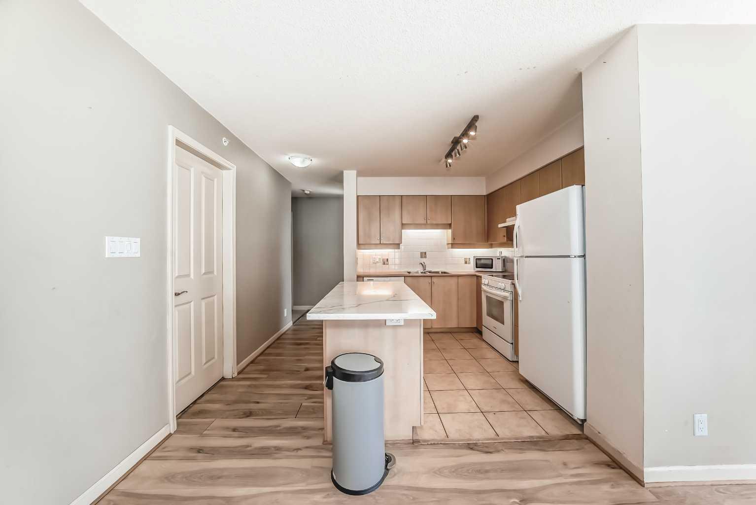 650 10 Street SW 1701