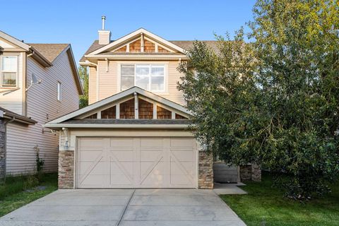 6 kingsland Way SE Airdrie AB T4A 0A5