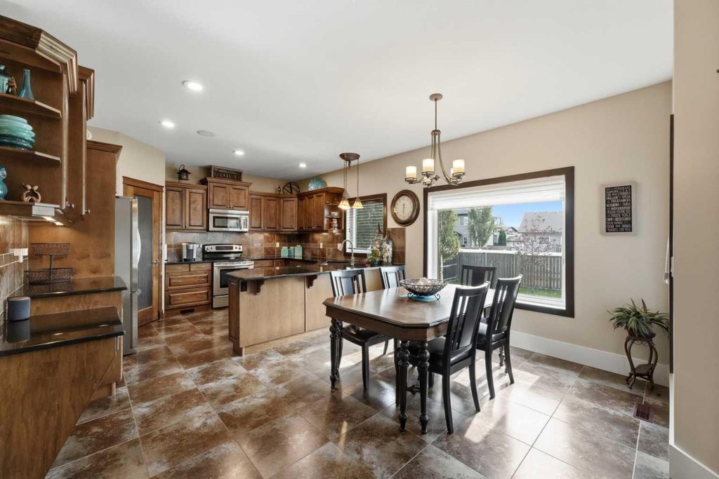Photo of 4016 45 Avenue, Sylvan Lake, AB T4S 0C1 (MLS # A2351476)