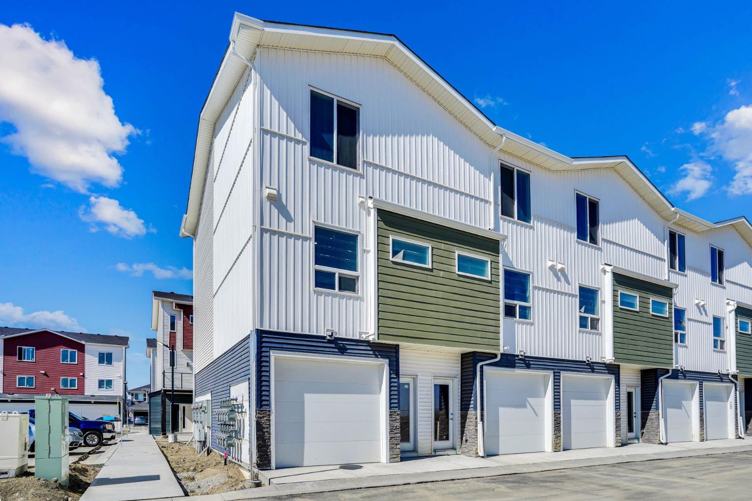 304 Red Sky Villas NE