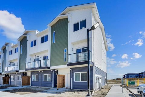 Photo of 304 Red Sky Villas NE, Calgary, AB T3N 2M2 (MLS # A2296563)