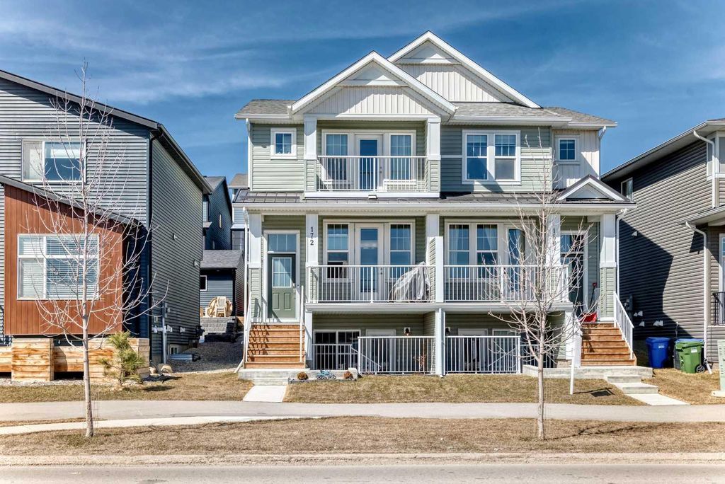 Photo of 172 Rowmont Boulevard NW, Calgary, AB T3L 0H3 (MLS # A2301537)