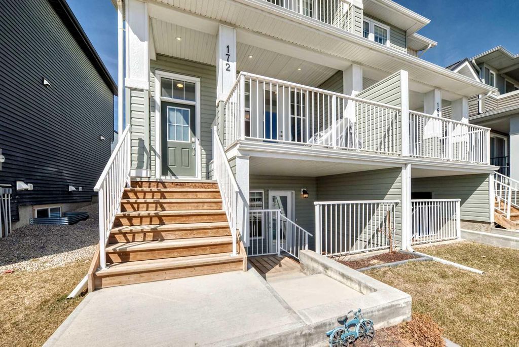 Photo of 172 Rowmont Boulevard NW, Calgary, AB T3L 0H3 (MLS # A2301537)