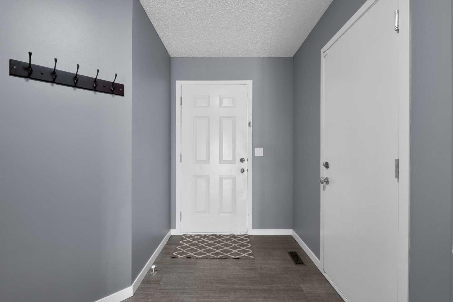 203 Cranberry Green SE