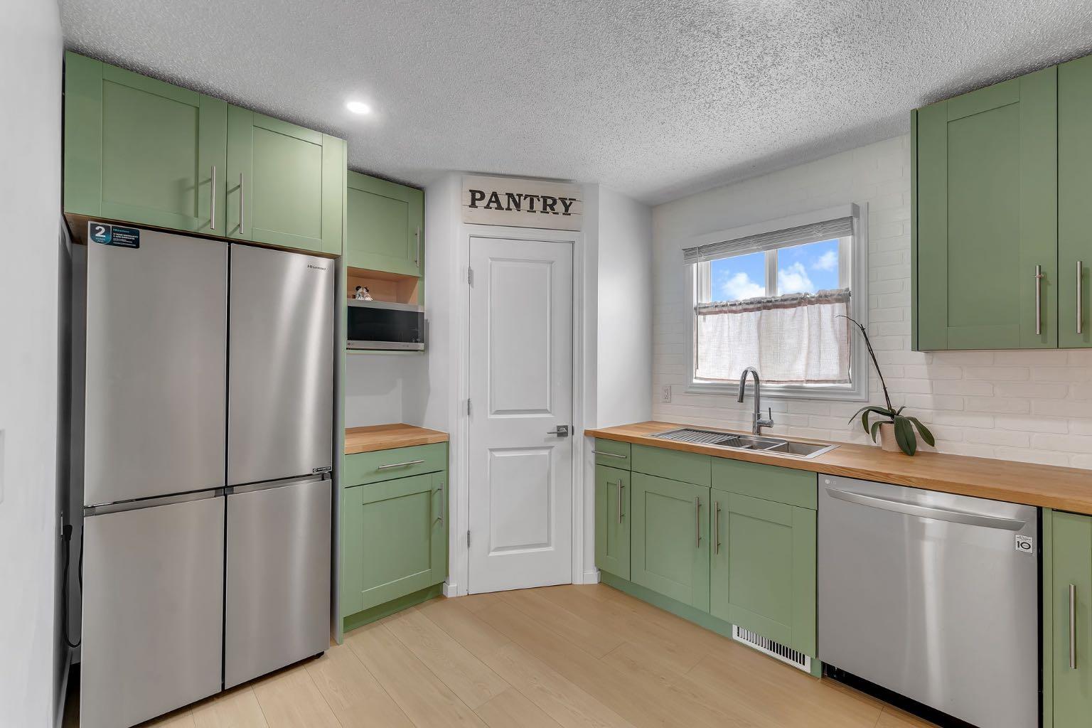 74 Eldorado Road SE