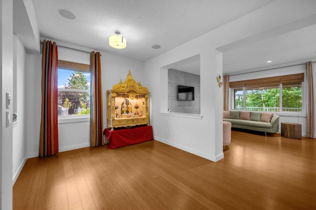 Photo of 233 Cranarch Common SE, Calgary, AB T3M 1M3 (MLS # A2301226)