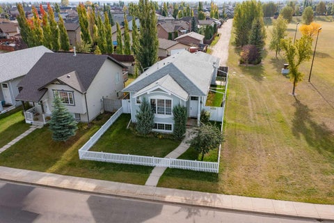 Photo of 236 Kingston Drive, Red Deer, AB T4P 0A7 (MLS # A2346919)