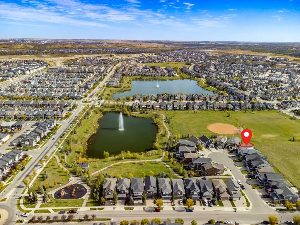 Photo of 32 Legacy Cove SE, Calgary, AB T2X 0Y7 (MLS # A2350780)
