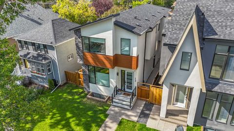 420 14 Avenue NE Calgary AB T2E 1E5