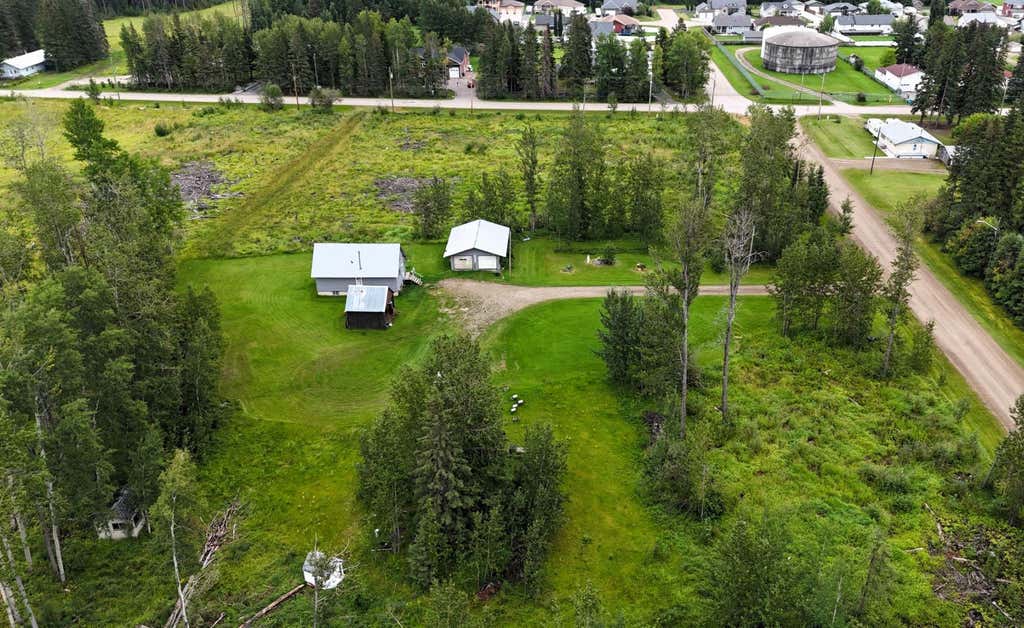 Photo of 6432 17 Avenue, Edson, AB T7E 1S4 (MLS # A2124317)