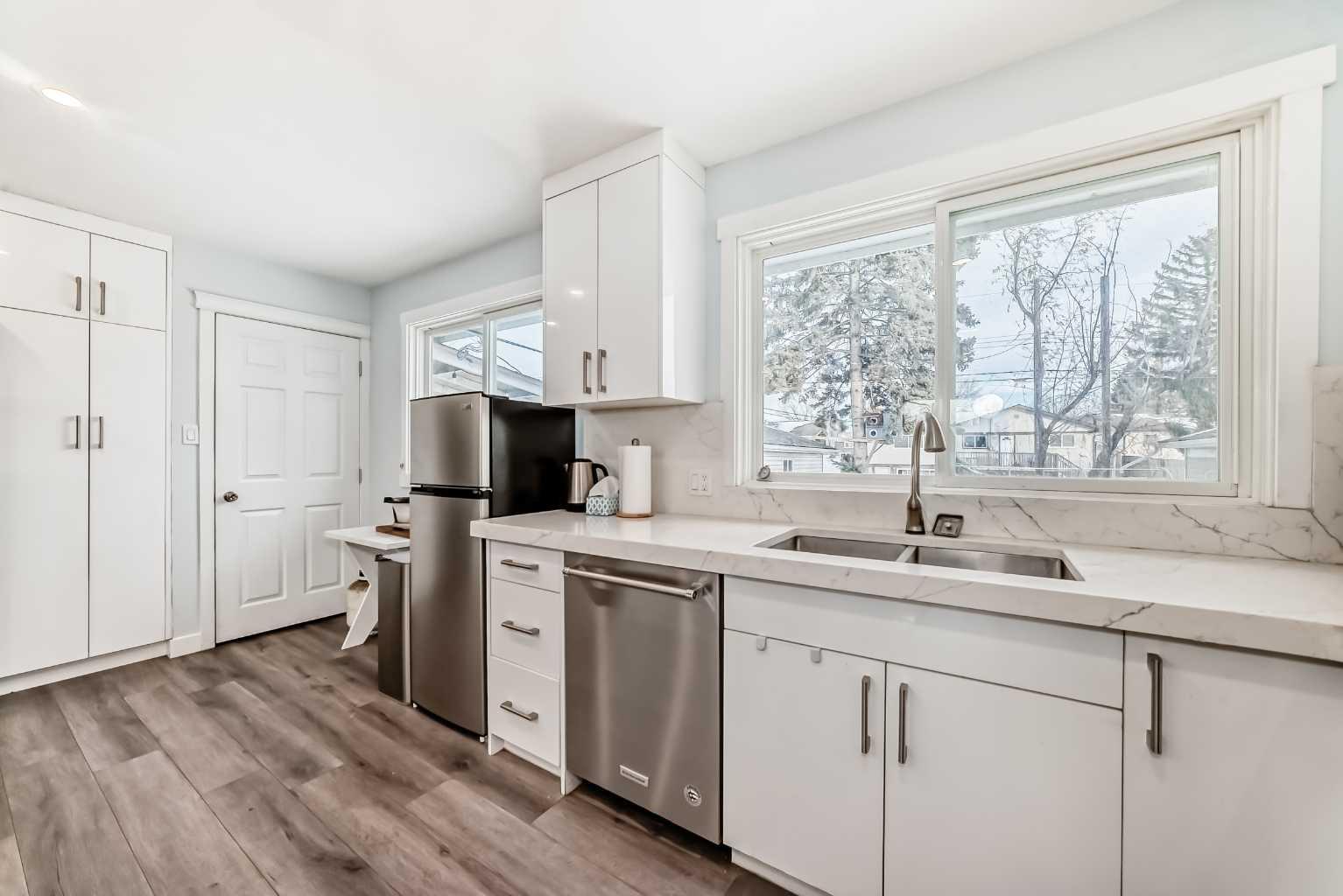 4416 Maryvale Drive NE