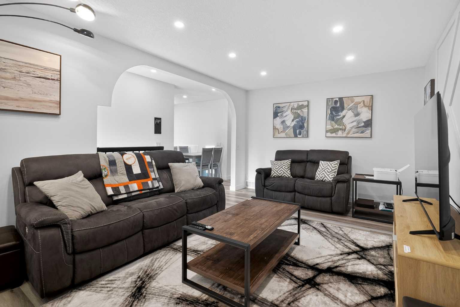 128 Bernard Close NW