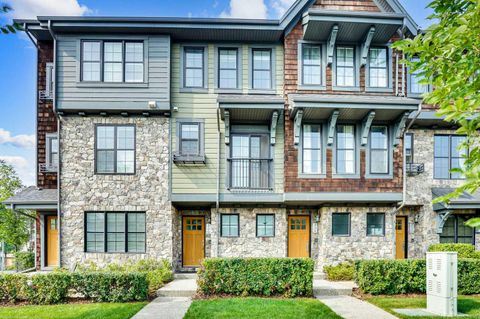 306 Ascot Circle SW Calgary AB T3H 0X2