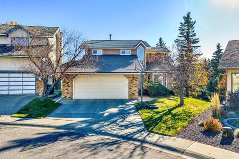 Photo of 220 Hawkview Manor Circle NW, Calgary, AB T3G 3E5 (MLS # A2352929)