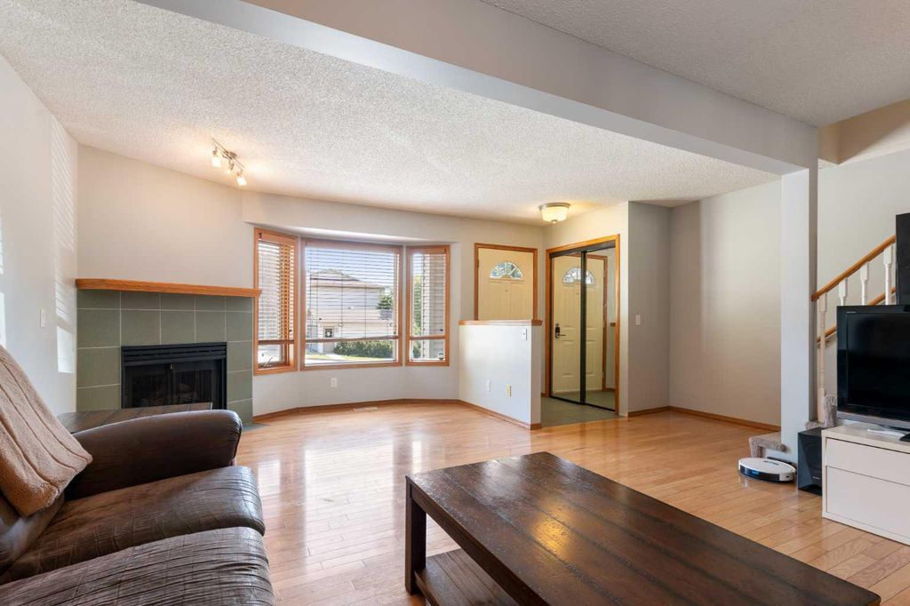 Photo of 69 Patina Park SW, Calgary, AB T3H 3E1 (MLS # A2291860)