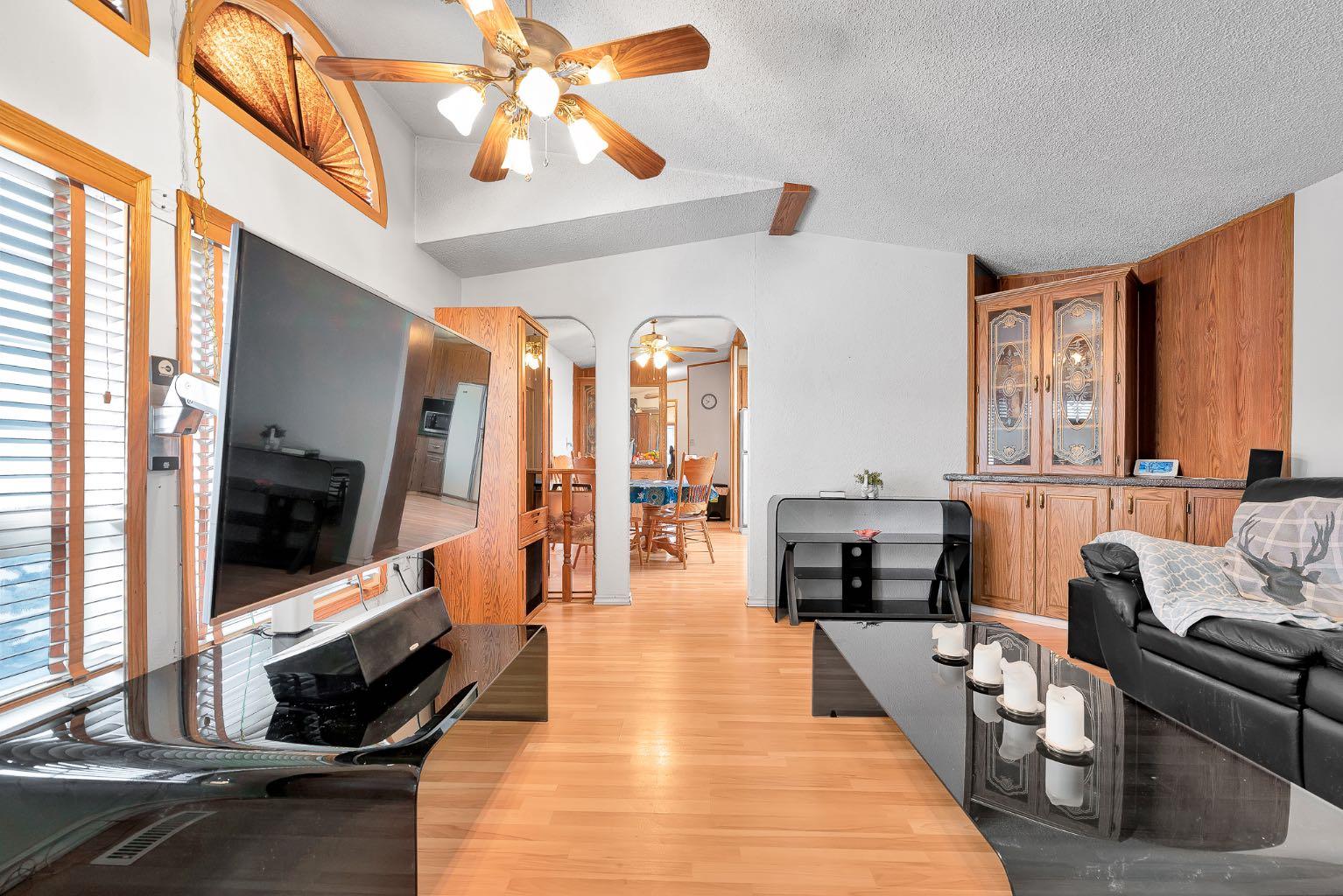 254 Erin Woods Circle SE