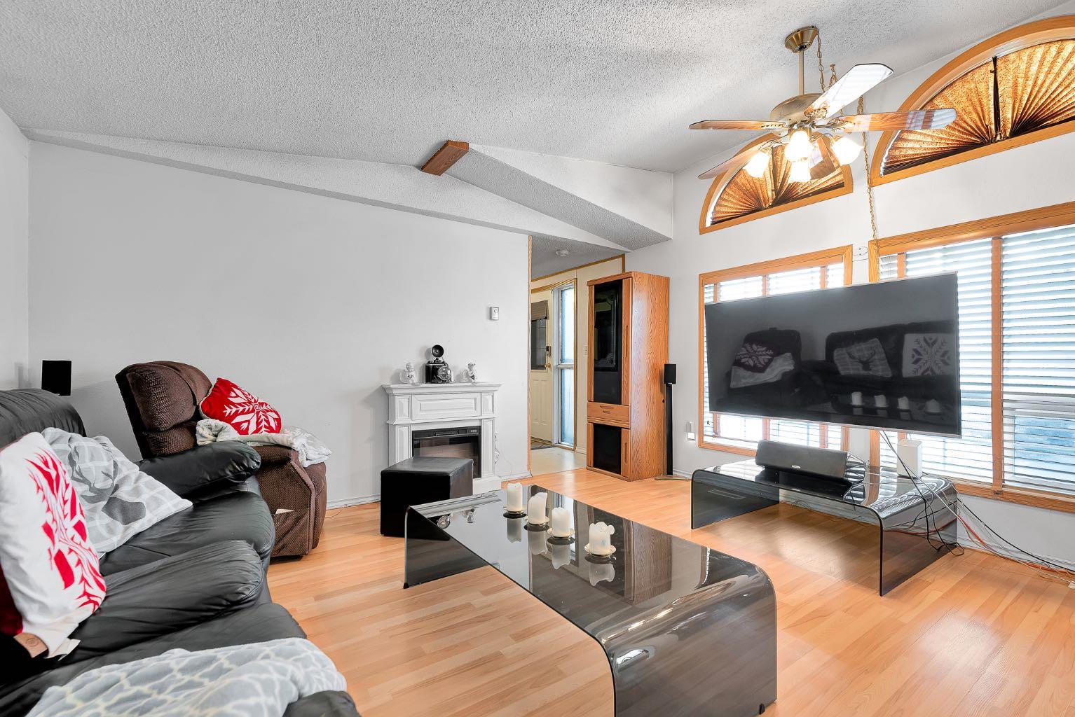 254 Erin Woods Circle SE