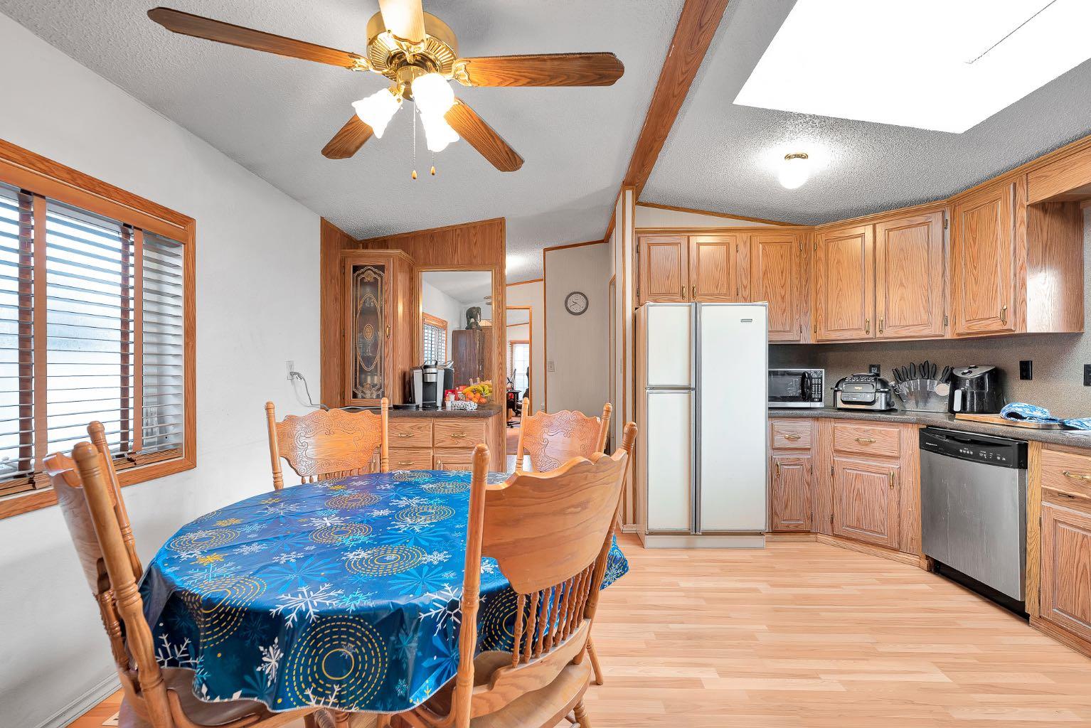 254 Erin Woods Circle SE