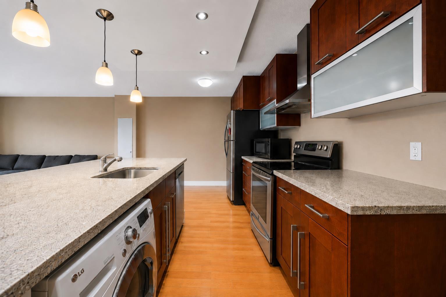 1027 Cameron Avenue SW 408