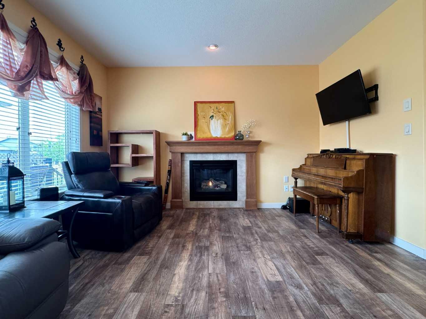 422 Lynx Terrace N