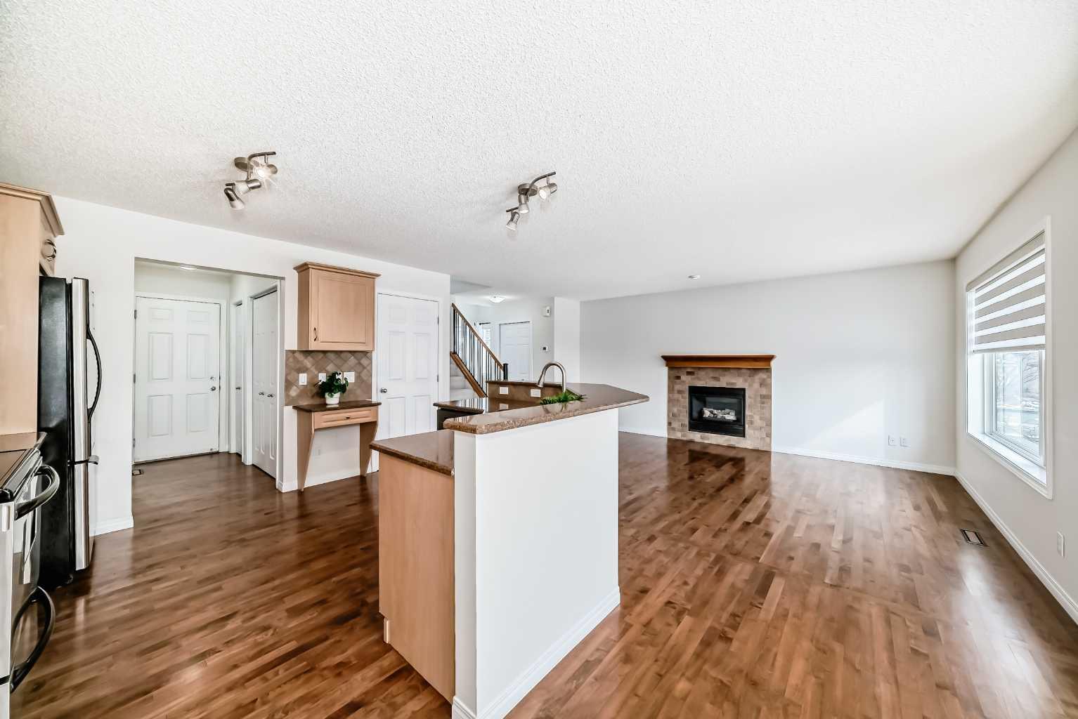 273 Everridge Way SW