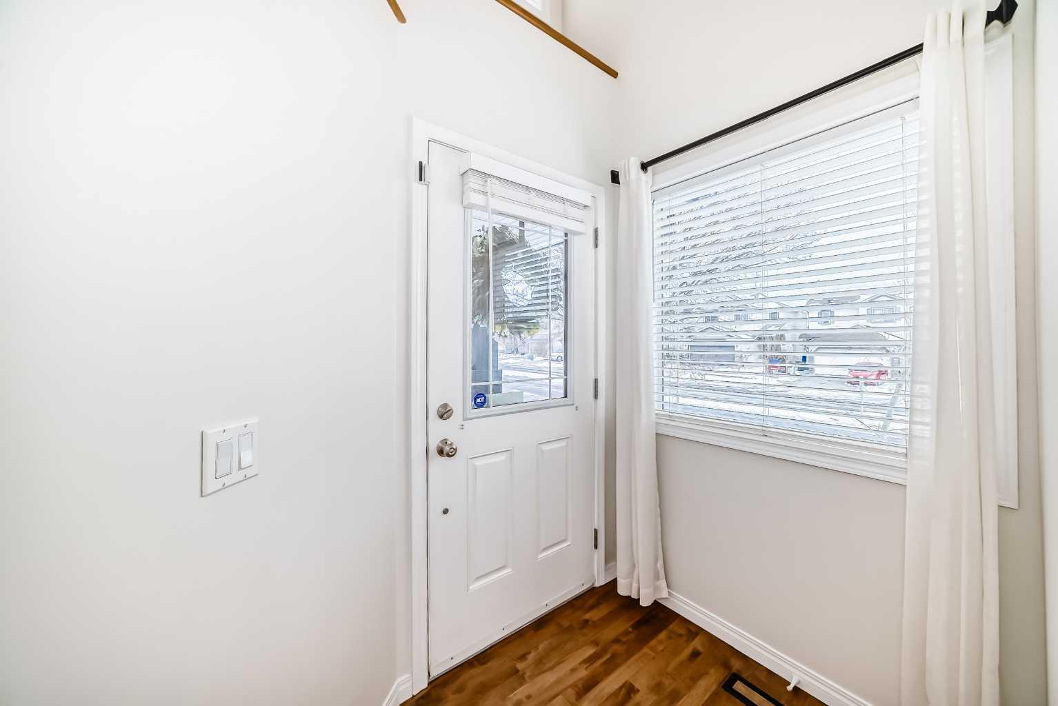 273 Everridge Way SW