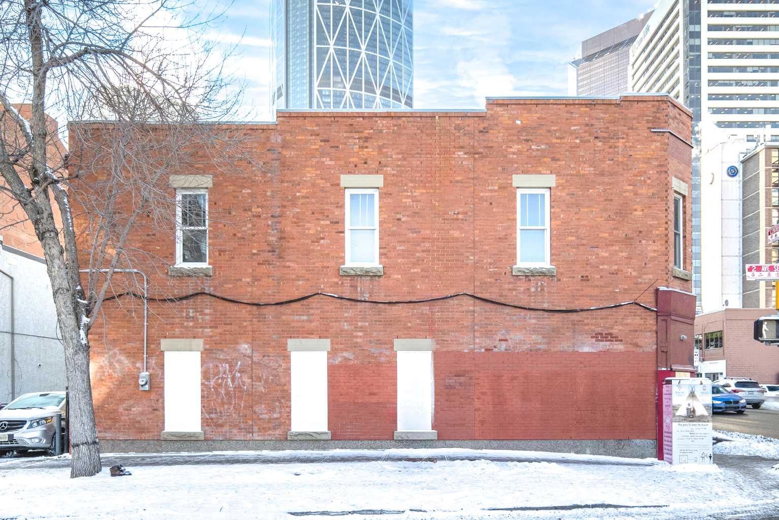 200A Centre Street SE