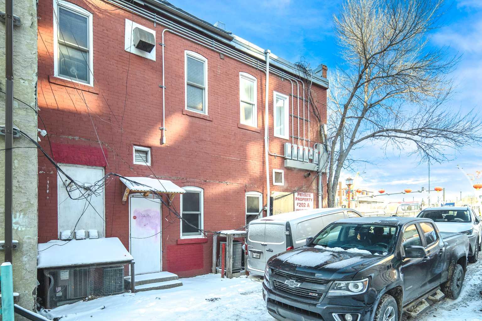 200A Centre Street SE