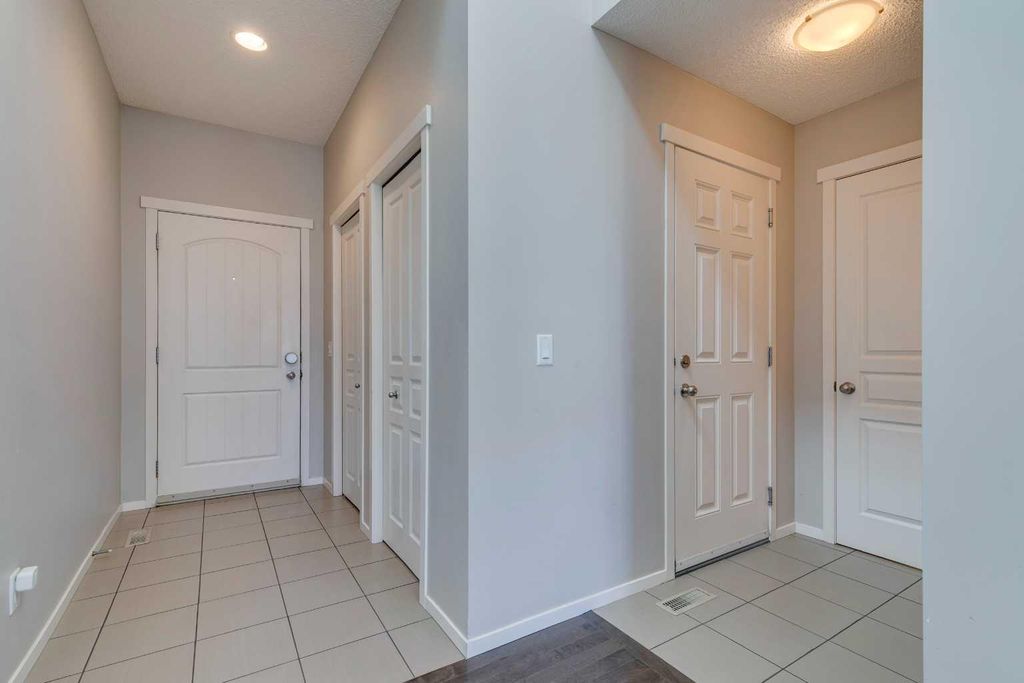 Photo of 467 Mahogany Terrace SE, Calgary, AB T3M 0X3 (MLS # A2281968)