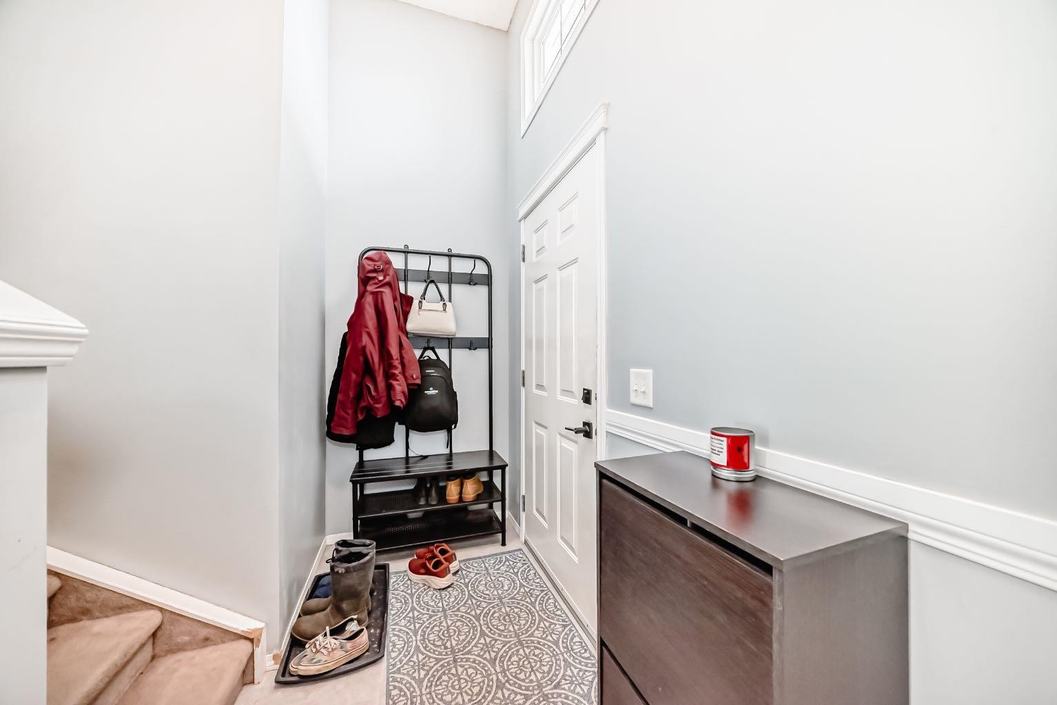 213 Hillvale Crescent