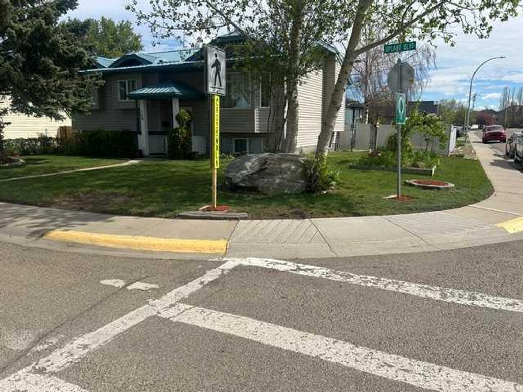 Photo of 144 Upland Boulevard W, Brooks, AB T1R 0R3 (MLS # A2325691)