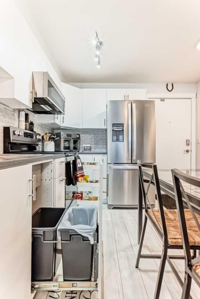 2395 Eversyde Avenue SW 1246