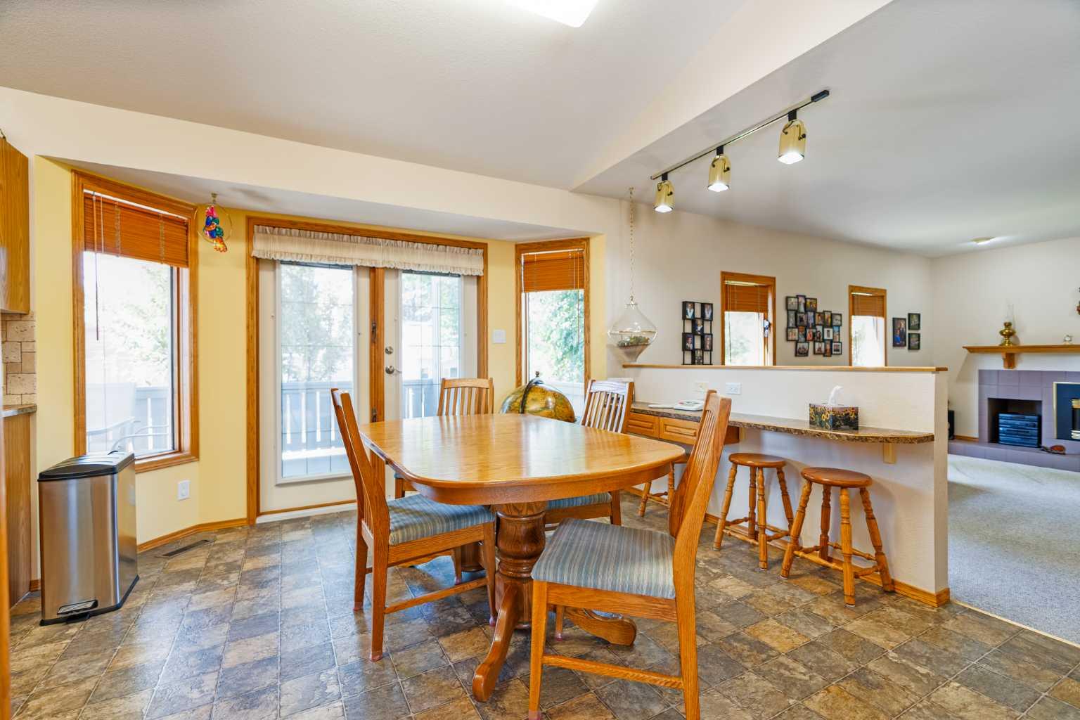 110 Heritage Boulevard W