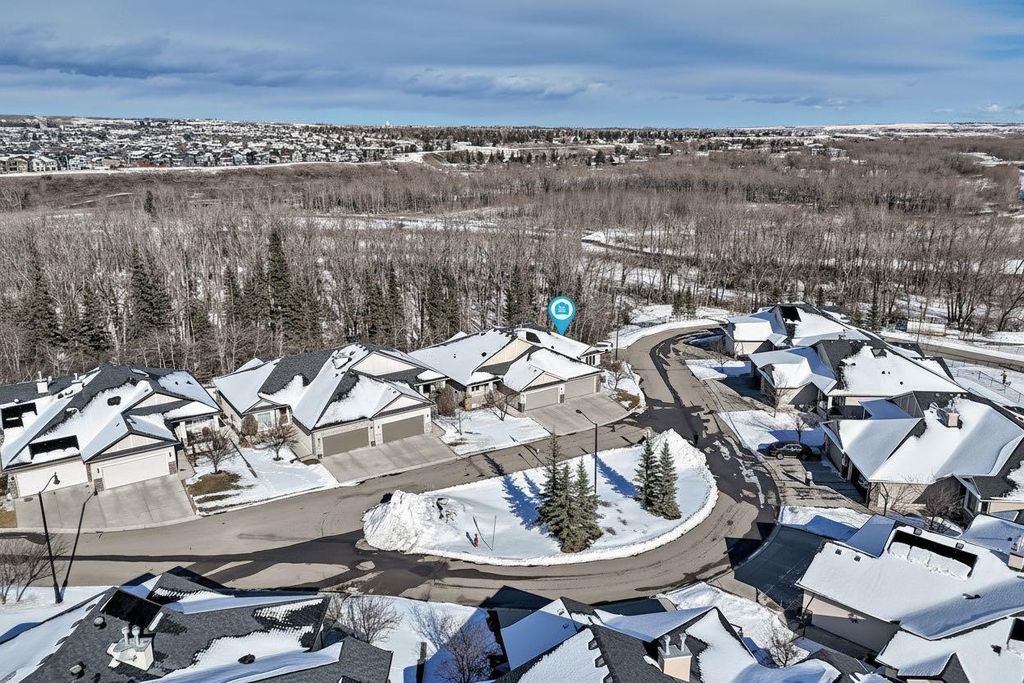 Photo of 47 Sheep River View, Okotoks, AB T1S 2G6 (MLS # A2292775)