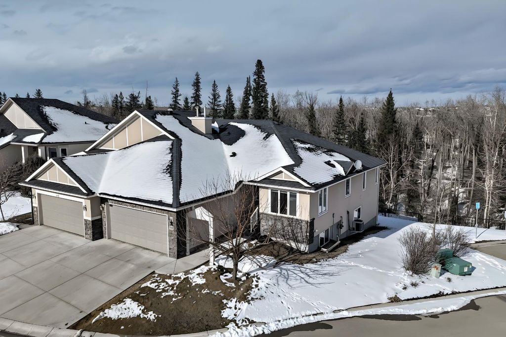 Photo of 47 Sheep River View, Okotoks, AB T1S 2G6 (MLS # A2292775)