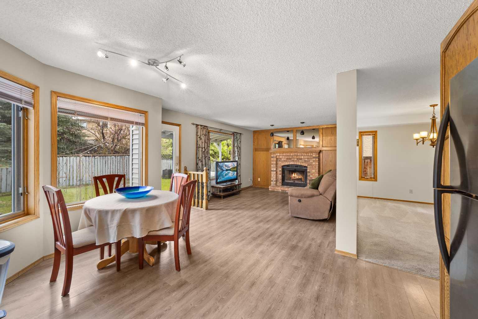 74 Sandringham Way NW