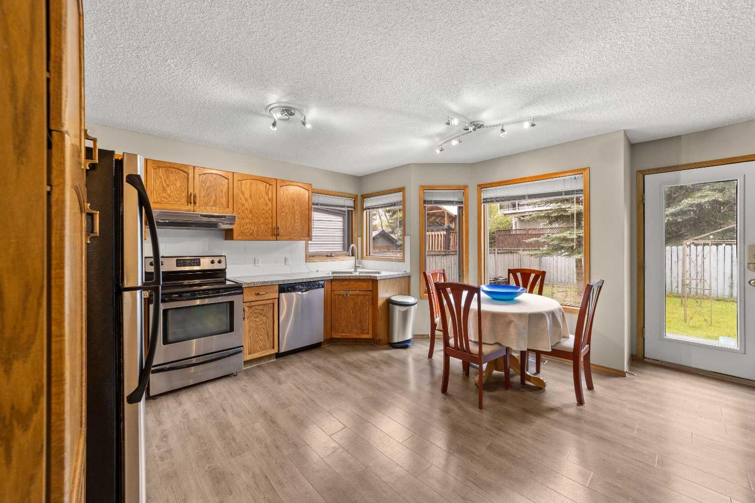 74 Sandringham Way NW