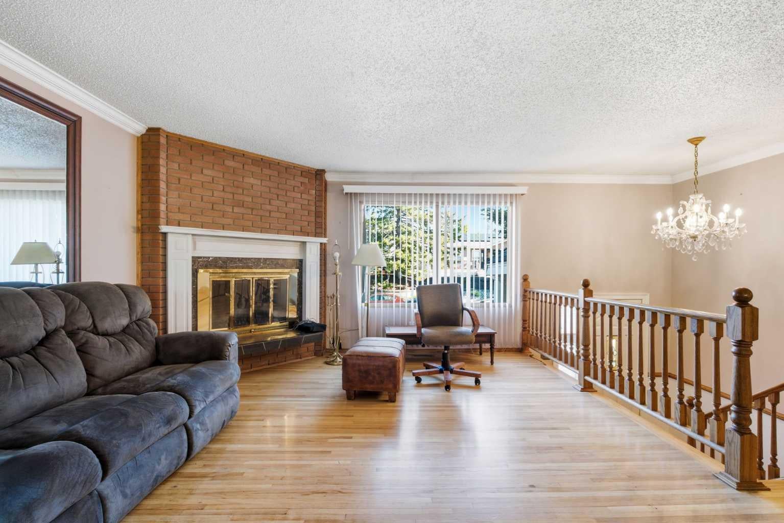 16 Dalroy Crescent NW