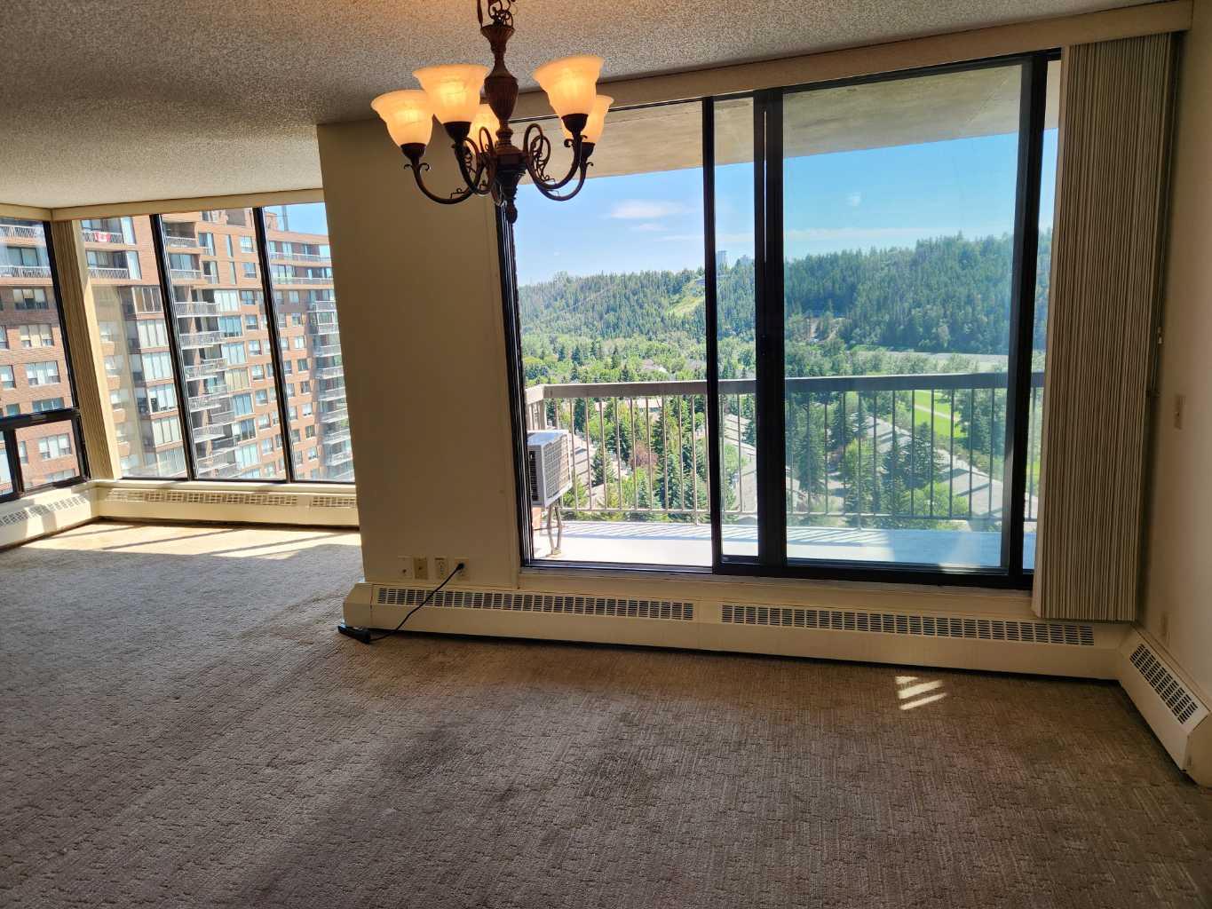 80 Point Mckay Crescent NW 1806