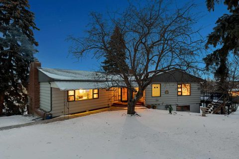2307 Sunset Avenue SW Calgary AB T3C 2M9