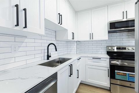 Photo of 116 Silver Crest Drive NW #39, Calgary, AB T3B 2Y8 (MLS # A2266918) Photo of 116 Silver Crest Drive NW #39, Calgary, AB T3B 2Y8 (MLS # A2266918)