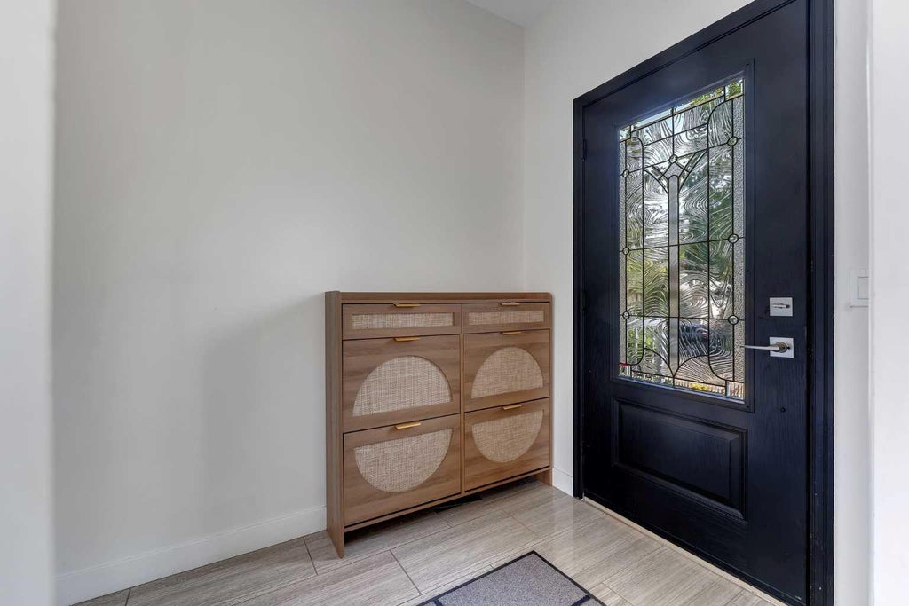 Photo of 3409 2 Street NW, Calgary, AB T2K 0Y1 (MLS # A2334660)