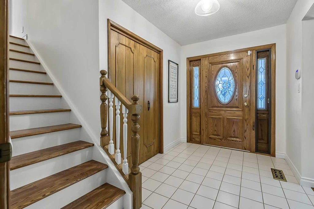 Photo of 544 Willingdon Boulevard SE, Calgary, AB T2J 2A9 (MLS # A2339218)