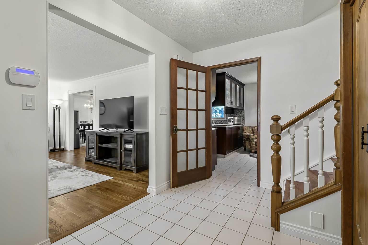 544 Willingdon Boulevard SE