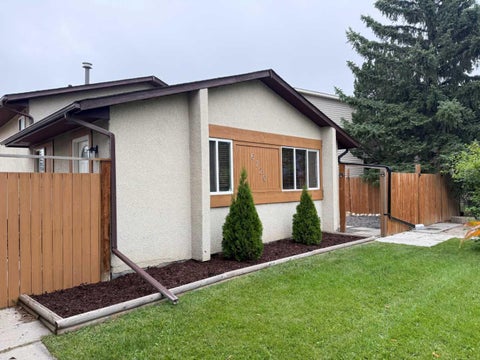 Photo of 6720 29 Avenue NE, Calgary, AB T1Y 3W5 (MLS # A2344319)