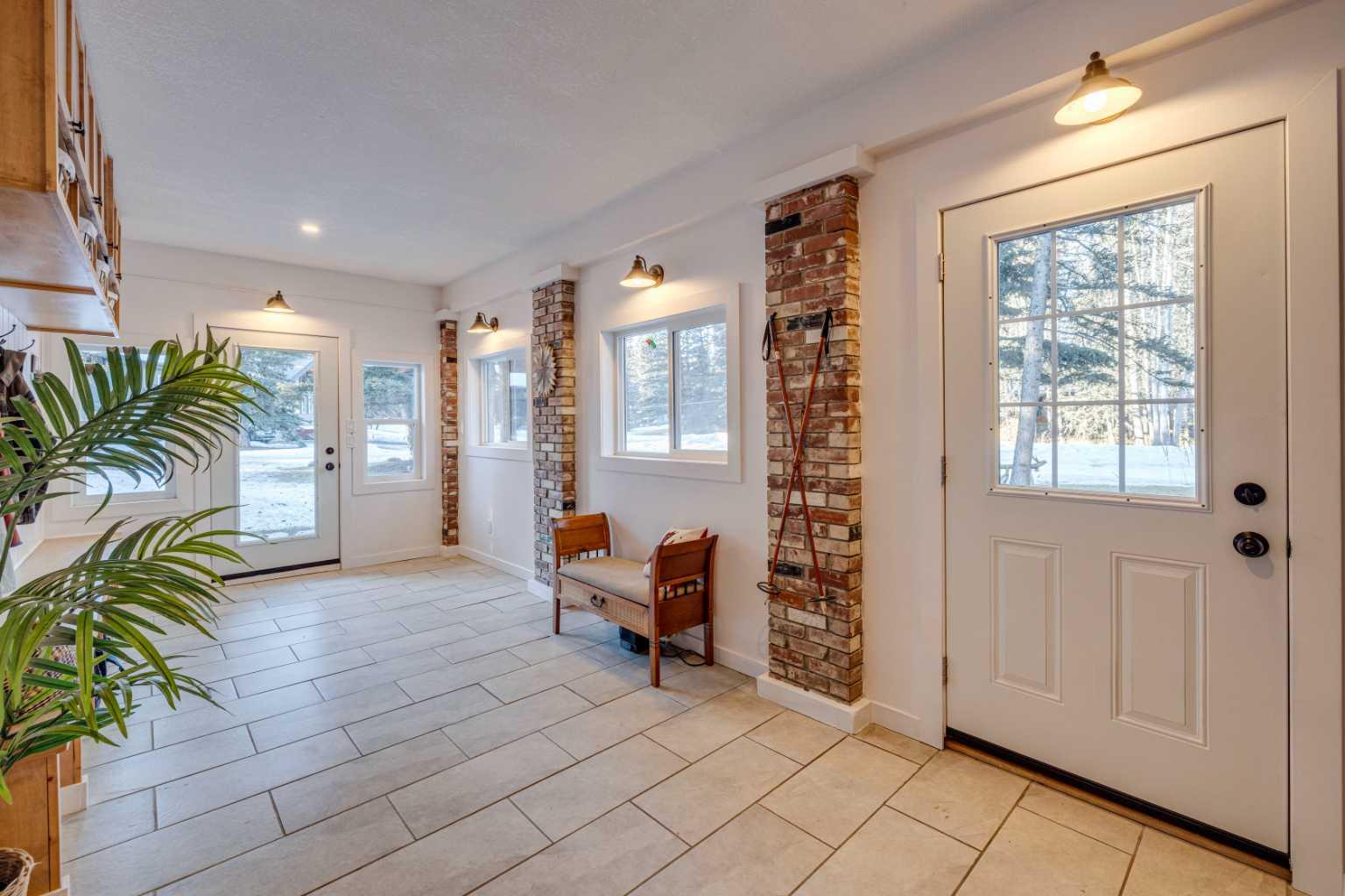 74 Redwood Meadows Drive